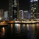 Rh- Skyview Tower, Dubai Marina, 1Br With Large Terrace