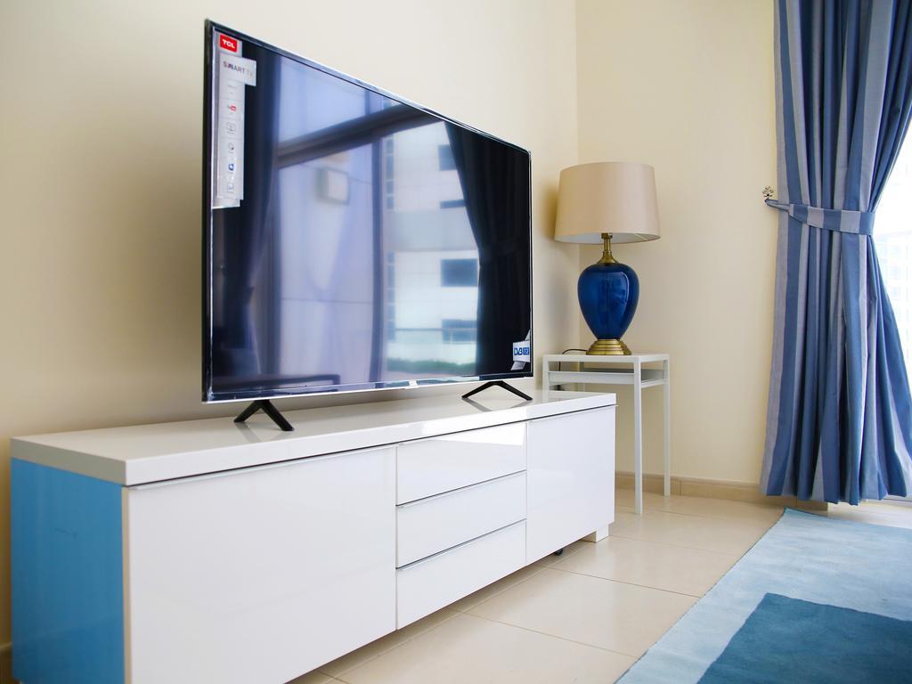 Rh- Skyview Tower, Marina, 1br With Large Terrace * Dubai