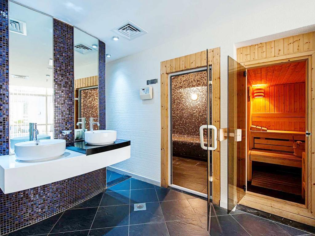 Rh- Skyview Tower, Marina, 1br With Large Terrace Apartment Dubai